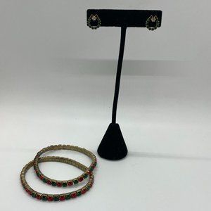 Gold Tone Red & Green Rhinestone Christmas Wreath Earrings & 2 Stretch Bracelets